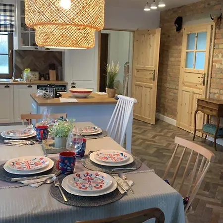 Dom Pierkunowski 度假居 Pierkunowo